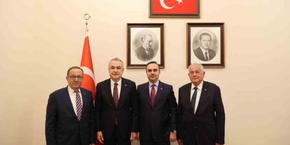 Aydın Ticaret Borsası Heyeti Sanayi ve Teknoloji Bakanı ile Görüştü