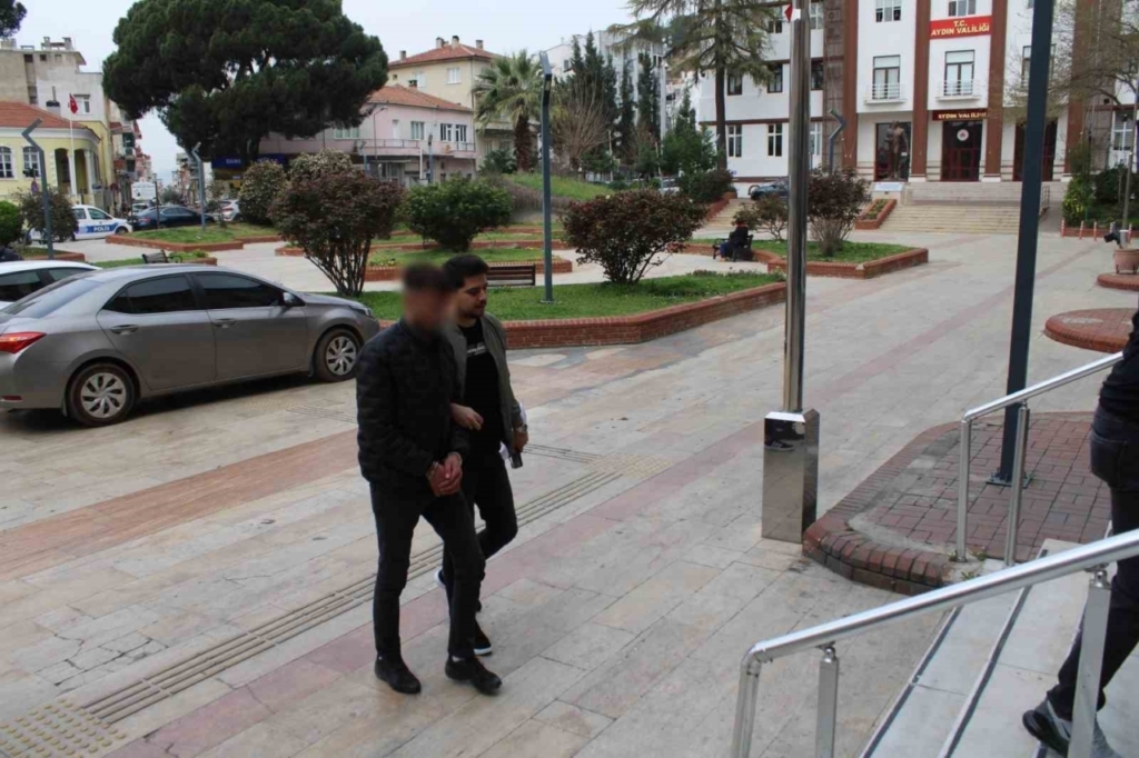 aydinda uyusturucu operasyonu 2 supheli tutuklandi 2ad4a566b9ea