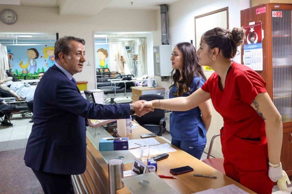 baskan yetiskin gorevi basindakileri unutmadi 65b82472bb6d