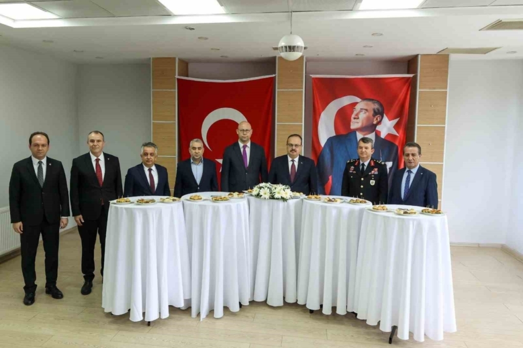 baskan yetiskin gorevi basindakileri unutmadi fa8a41a37a3b