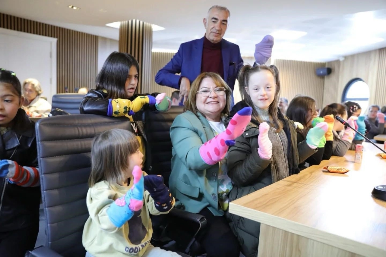 Didim Belediye Başkanı Gençay özel çocuklarla bir araya geldi