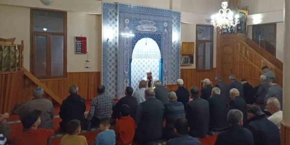 Kadir Gecesi’nde Aydın’da dualar semaya yükseldi