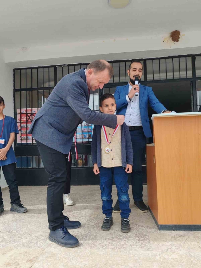 karacasuda en cok oruc tutan ogrenciler odullendirildi a168b7f7a24b
