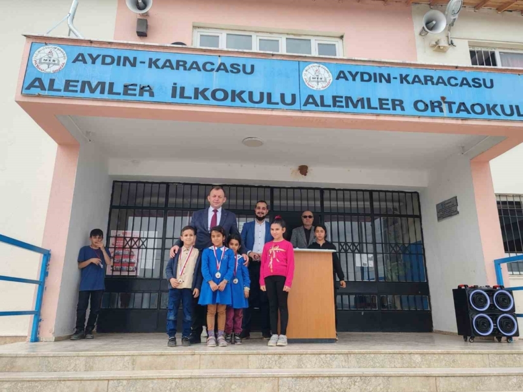 karacasuda en cok oruc tutan ogrenciler odullendirildi d7dc39dbbb21