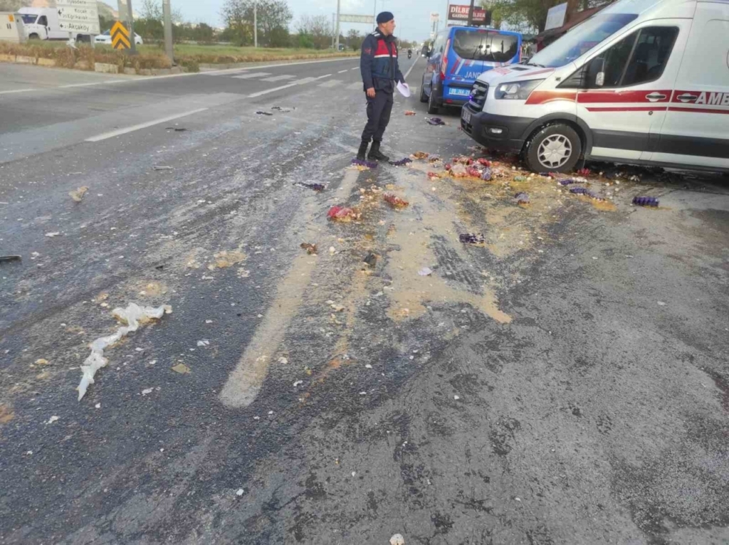 koskte trafik kazasi 2si bebek 4 yarali 216e3d5968e2