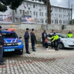 Kuyucak jandarmasından ’şekerli’ bayram denetimi