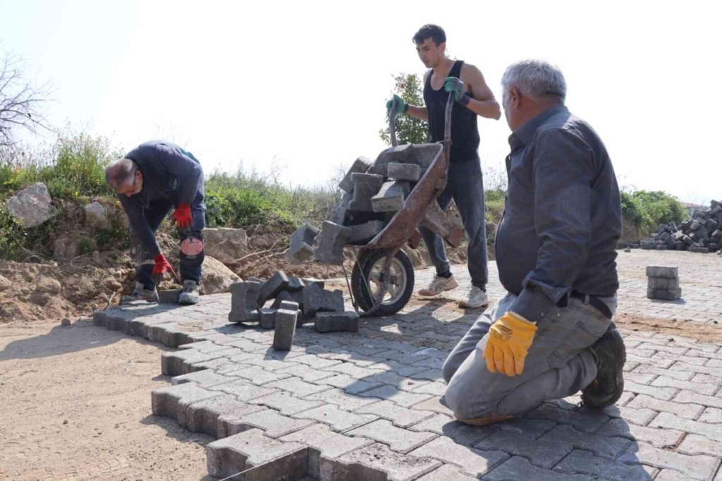 nazilli belediyesi guzelkoy mahallesindeki yol yapim calismasini tamamladi d1b3d0f724aa