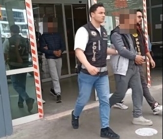 Nazilli Polisi İki İlde Oto Hırsızlığı Yapan Şüphelileri Yakaladı