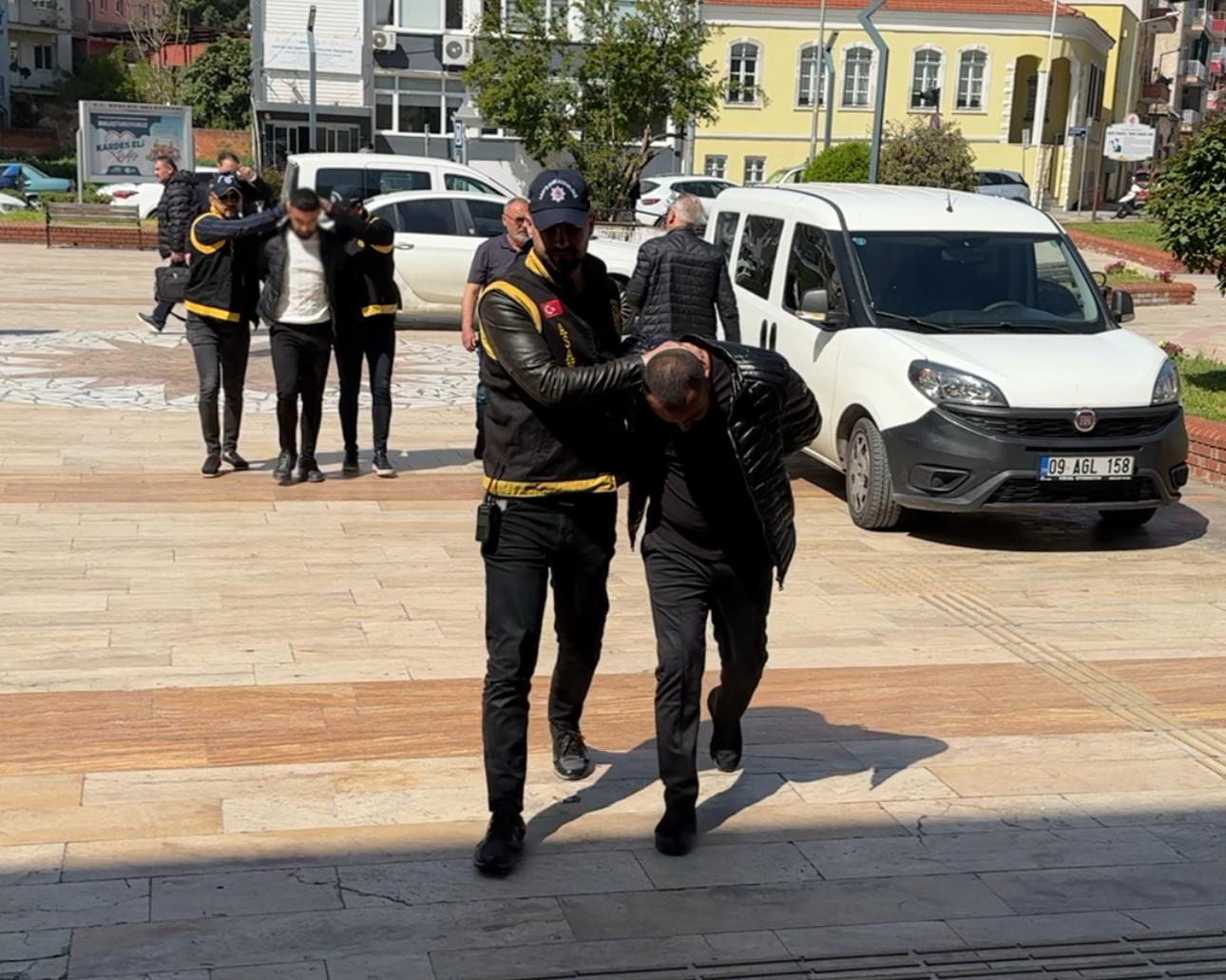Dış cephe hesaplaşmasında 2 şüphe yakalandı