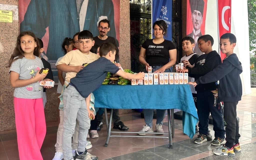 aydin buyuksehir belediyesi cocuklari tiyatro ile bulusturdu c93a3fed471c