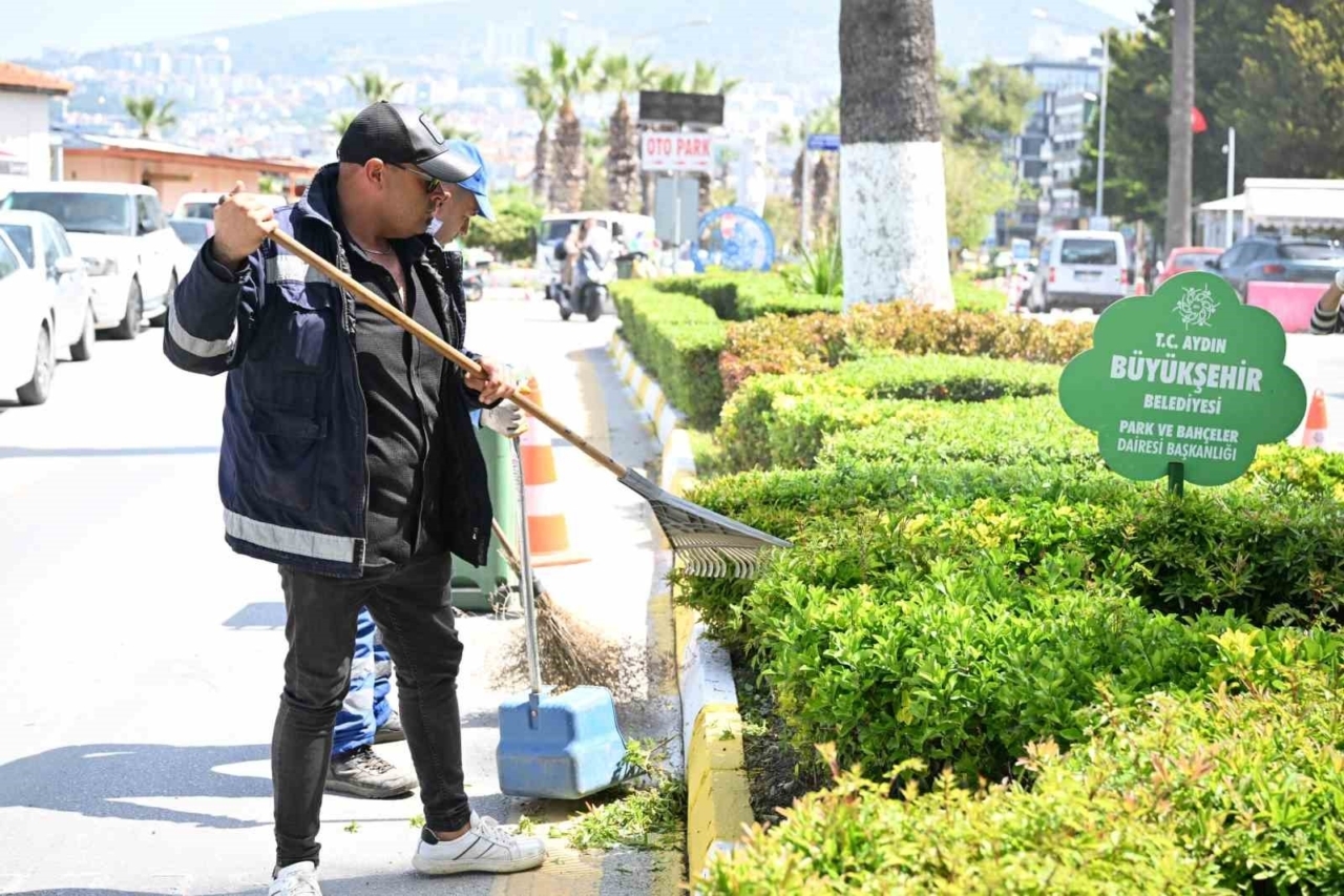 Aydın Büyükşehir Belediyesi’ne Kuşadası’na bahar dokunuşu