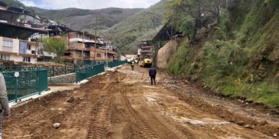 Aydın Büyükşehir, Nazilli’de çalışmalarını sürdürüyor