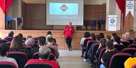 Aydın Mesleki ve Teknik Anadolu Lisesi’nde velilere Afet Bilinci Konferansı