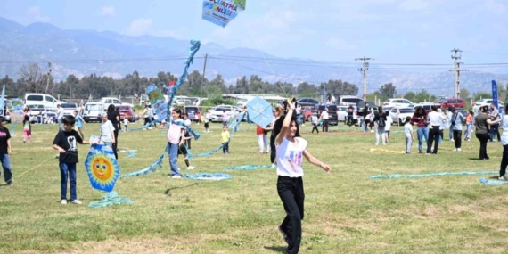 Başkan Çerçioğlu, çocukları Uçurtma Şenliği’nde buluşturdu