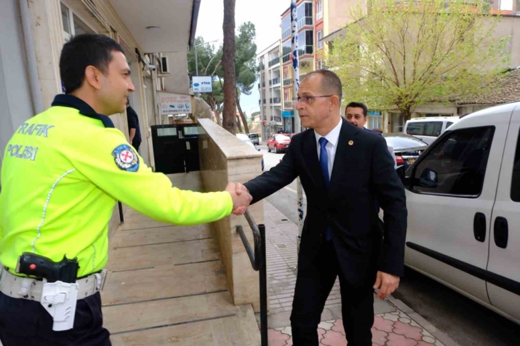 baskan doganca bayrami gorevi basinda geciren personelleri unutmadi eaa8c892ba96