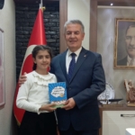 Başkan Erol küçük yazarları ağırladı 3 Başkan Erol küçük yazarları ağırladı