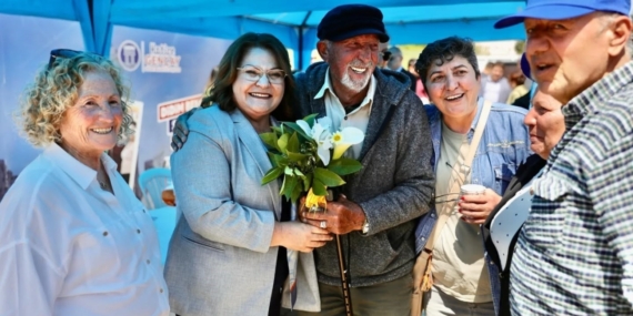 Başkan Gençay, mahalle sakinlerini dinledi