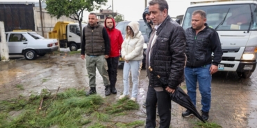 Başkan Yetişkin fırtınadan zarar gören bölgelerde incelemelerde bulundu 41 Başkan Yetişkin fırtınadan zarar gören bölgelerde incelemelerde bulundu