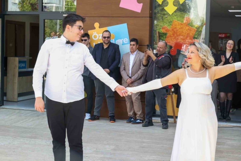 baskan yetiskinden ozel cocuklara ozel senlik 3cdf403e1f72