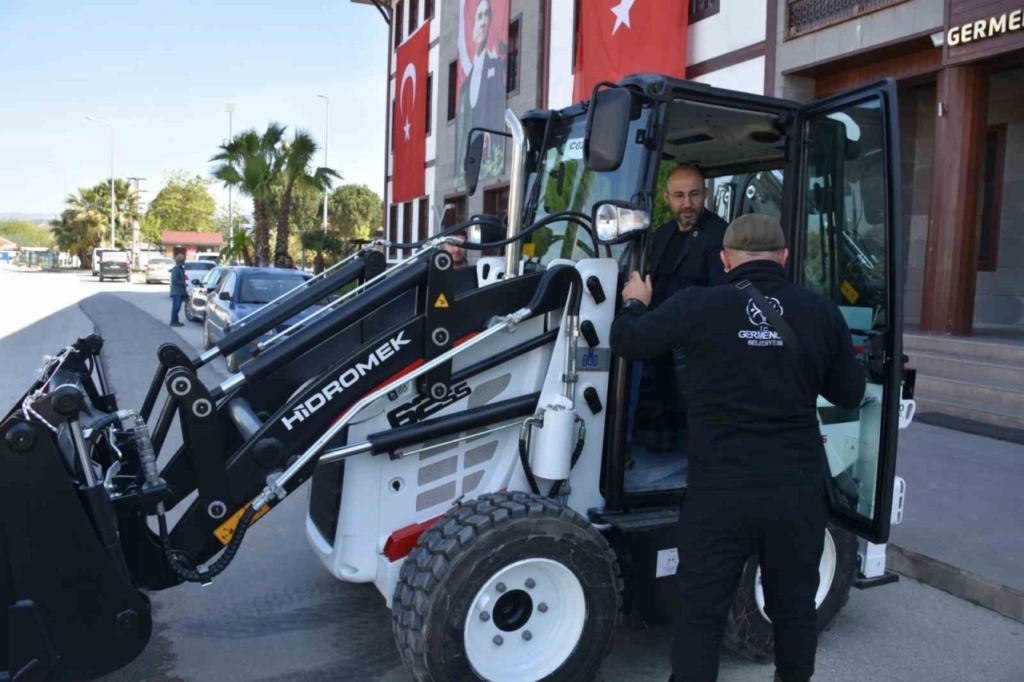 baskan zencirci iptal olan deve guresinin bagislariyla belediyeye kepce kazandirdi 6df1c6220a04