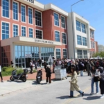 ADÜ'de görevli akademisyen "Başörtüsü Allah’ın emridir" dedi 6 "Başörtüsü Allah’ın emridir" diyen profesör milyonların sesi oldu