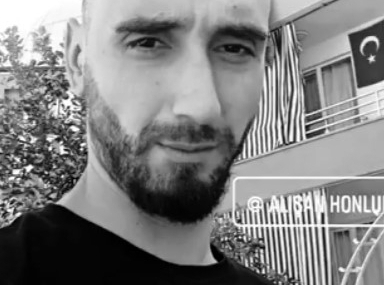 Bayramda bıçaklı kavgada kan aktı: 1 ölü