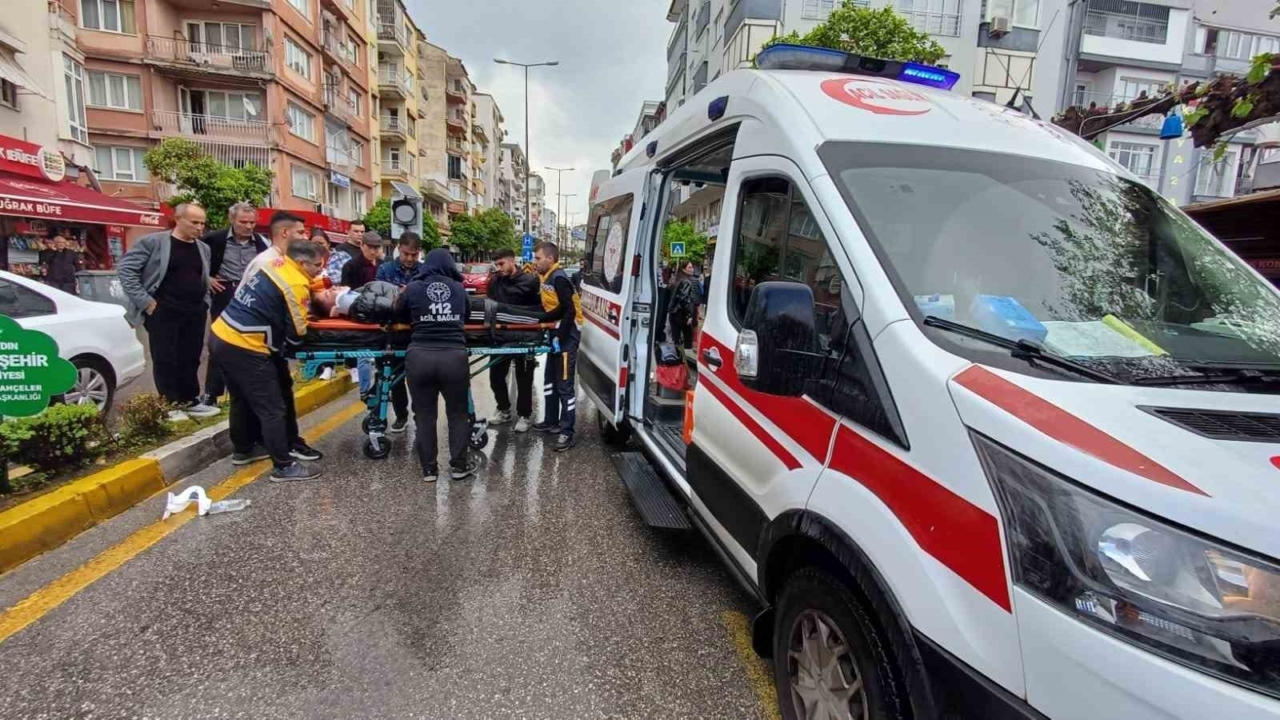 Bisiklet ile ticari araç çarpıştı: 1 yaralı