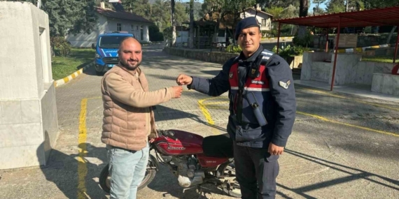 Çalınan motosikletine 7 yıl sonra kavuştu