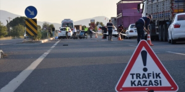 Bayram Tatilinde Trafik Kazaları Can Aldı: 4 Günde 34 Ölü, 4.784 Yaralı 8 chatgpt kaza