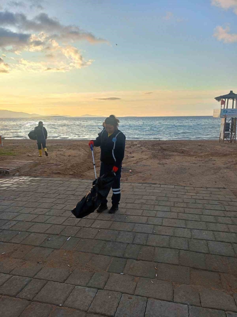didim belediyesi ilce genelinde temizlik calismalarini surduruyor 491a876ab0eb
