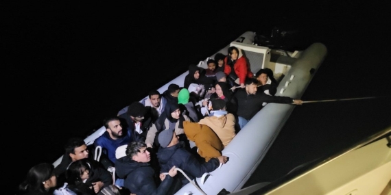 Didim’de 14 düzensiz göçmen yakalandı