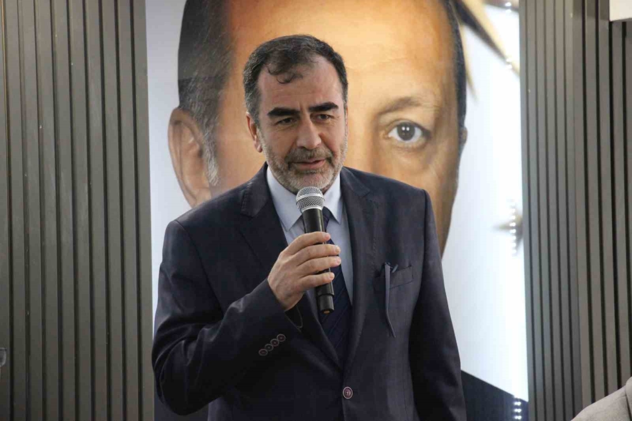 “Efeler Belediyesi, taksitlendirme yapmadığı için çalışanlarını mağdur ediyor”