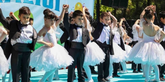 Efeler’in çocukları şenlikte buluştu