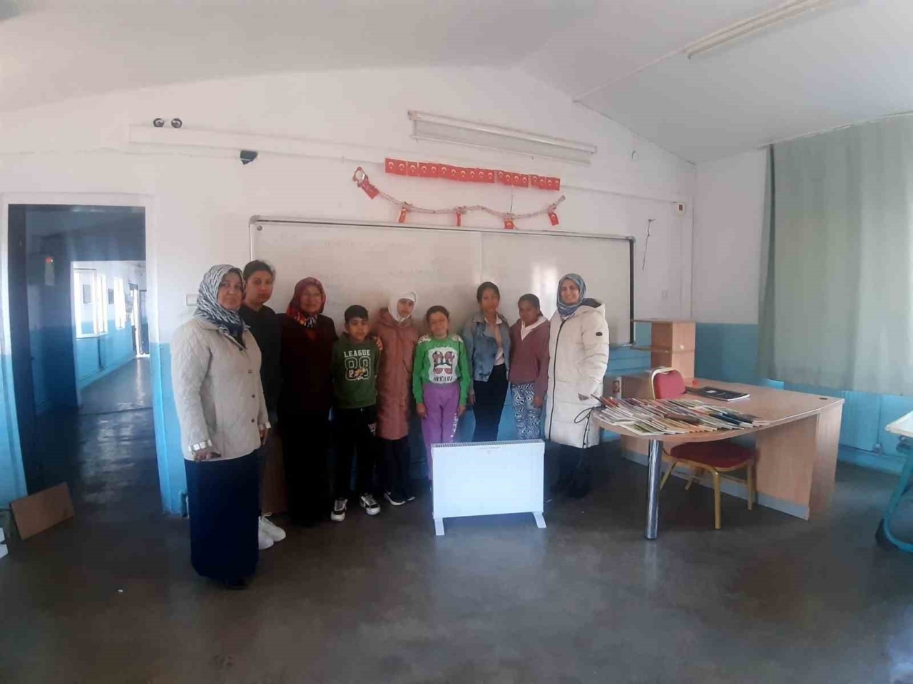 Fatih Mahallesi’nden Ilıcabaşı Ortaokulu’na destek