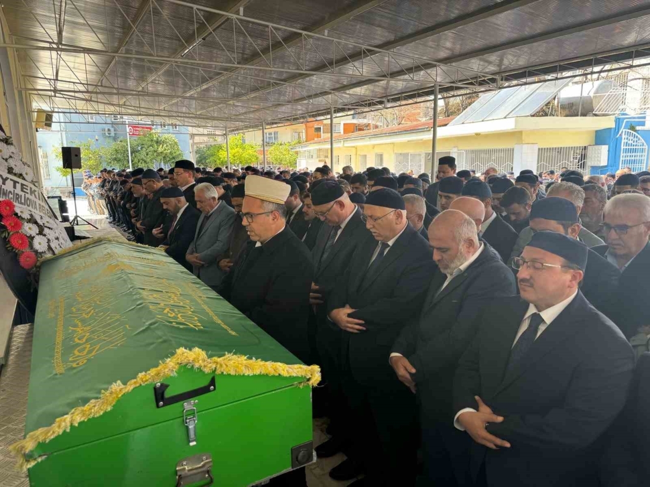 Haiti’de hayatını kaybeden Aydınlı genç, İncirliova’da toprağa verildi 1 haitide hayatini kaybeden aydinli genc incirliovada topraga verildi 449c5a255a35