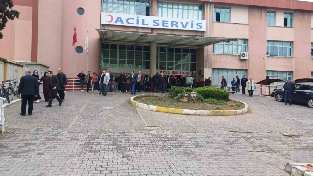 hasta ziyaretine gelen aile uyeleri birbirine girdi e0b99a953417