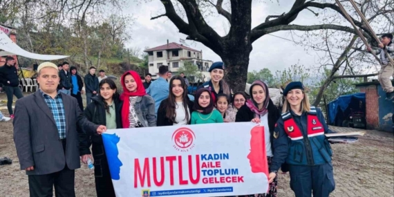 Jandarma 450 vatandaşı bilgilendirdi