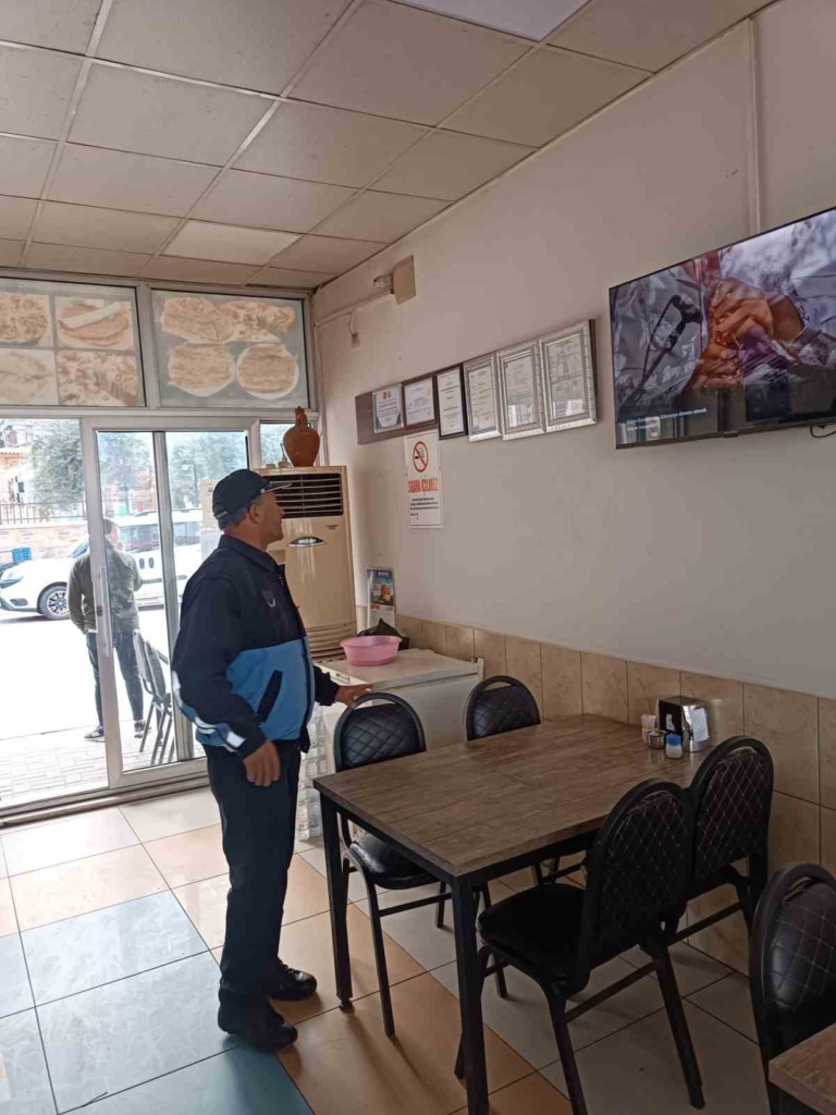 Karacasu’da zabıtalar denetledi 5 karacasuda zabitalar denetledi 2ccc2dcf9dcc