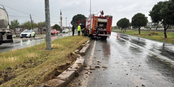 Kazadan dönen itfaiye aracı kaza yaptı