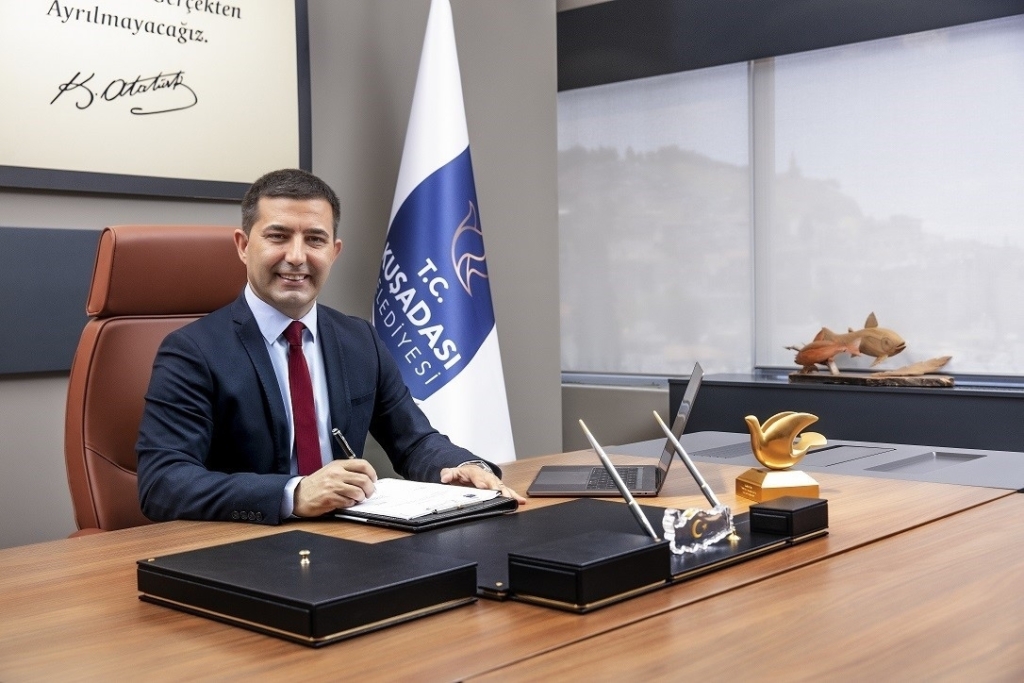 Kuşadası, yatırımlar ile cazibe merkezi oluyor 2 kusadasi yatirimlar ile cazibe merkezi oluyor 8c6f7e3056ce
