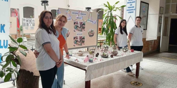 Liseli gençler, okulun ekosistemini değiştirdi