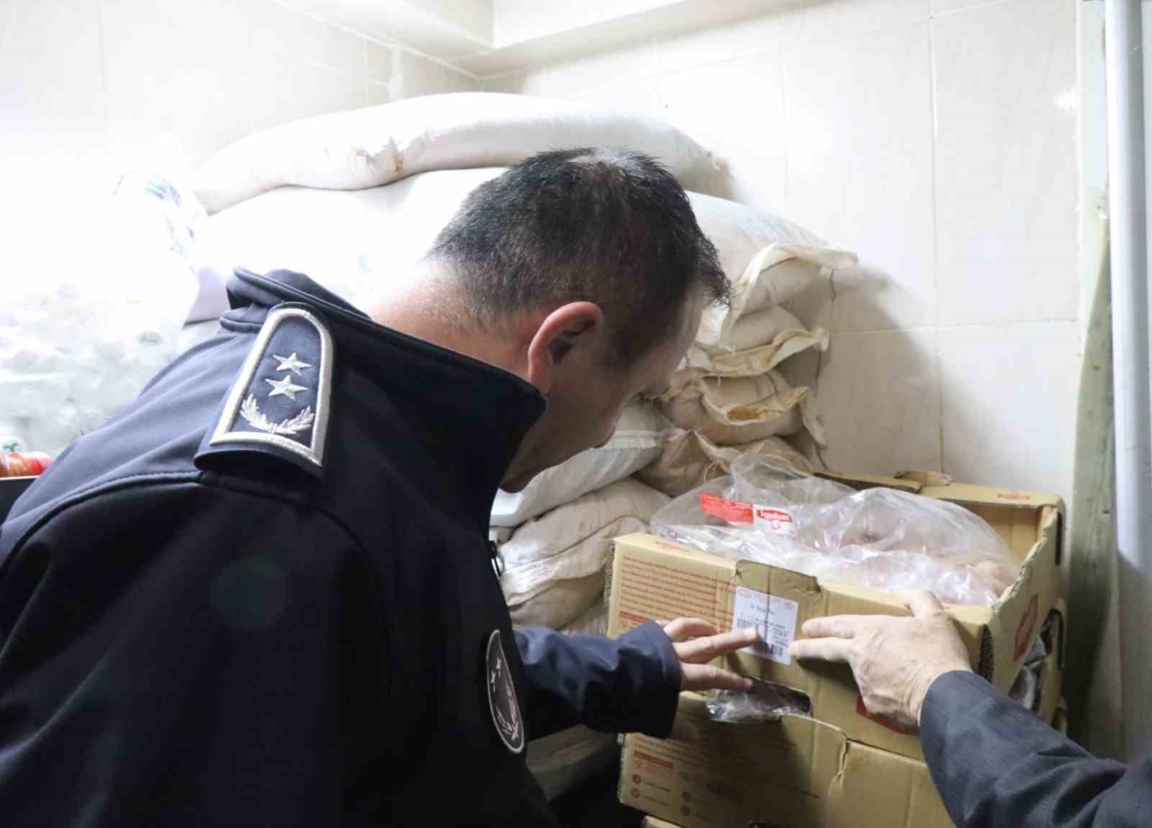 Nazilli Belediyesi’nden tavuk ürünlerine sıkı denetim