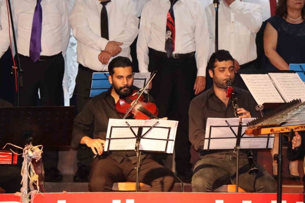 nazillide bahar konserine yogun ilgi 75e99abc95e3
