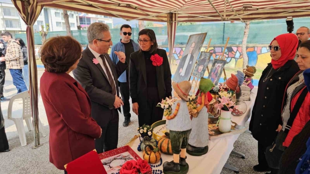 nazillide dunya otizm farkindalik gunu renkli etkinliklerle kutlandi ee15d743e2f9