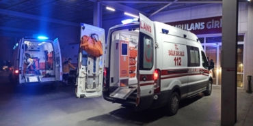 Park Halindeki Kamyona Çarpan Motosiklet Sürücüsü Ağır Yaralandı 3 Park halindeki kamyona çarpan motosiklet sürücüsü ağır yaralandı