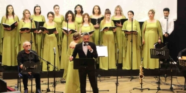 Sanat Festivali’nin ikinci günü coşkulu konserle tamamlandı 5 Sanat Festivali’nin ikinci günü coşkulu konserle tamamlandı