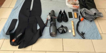 Sisam Adası’na denizden sualtı scooter ile geçmeye çalışırken yakalandı 8 Sisam Adası’na denizden sualtı scooter ile geçmeye çalışırken yakalandı