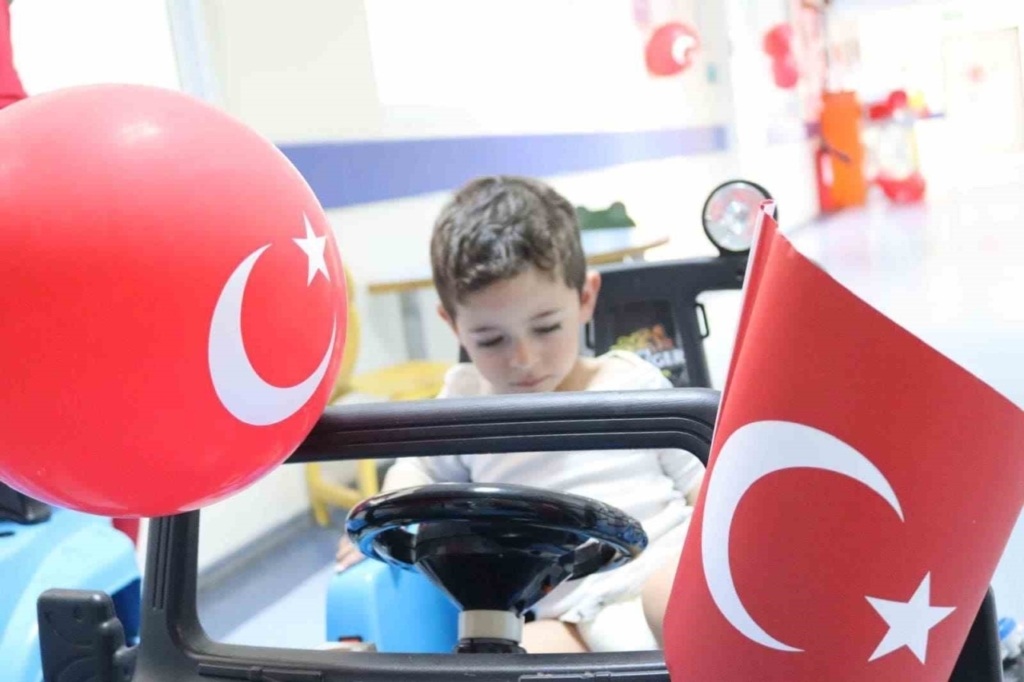 Söke Fehime Faik Kocagöz Devlet Hastanesi’nde çocuk servisinde 23 Nisan coşkusu 3 soke fehime faik kocagoz devlet hastanesinde cocuk servisinde 23 nisan coskusu 16bfdc396107