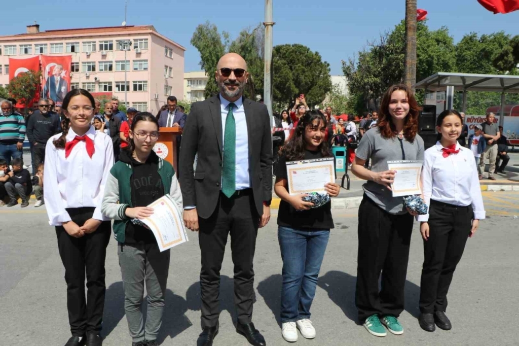 sokede 23 nisan torenlerle kutlandi 8d0ef922a1b8