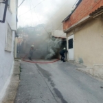 Söke’de elektrikli şofbenden çıkan yangın korkuttu 1 Söke’de elektrikli şofbenden çıkan yangın korkuttu